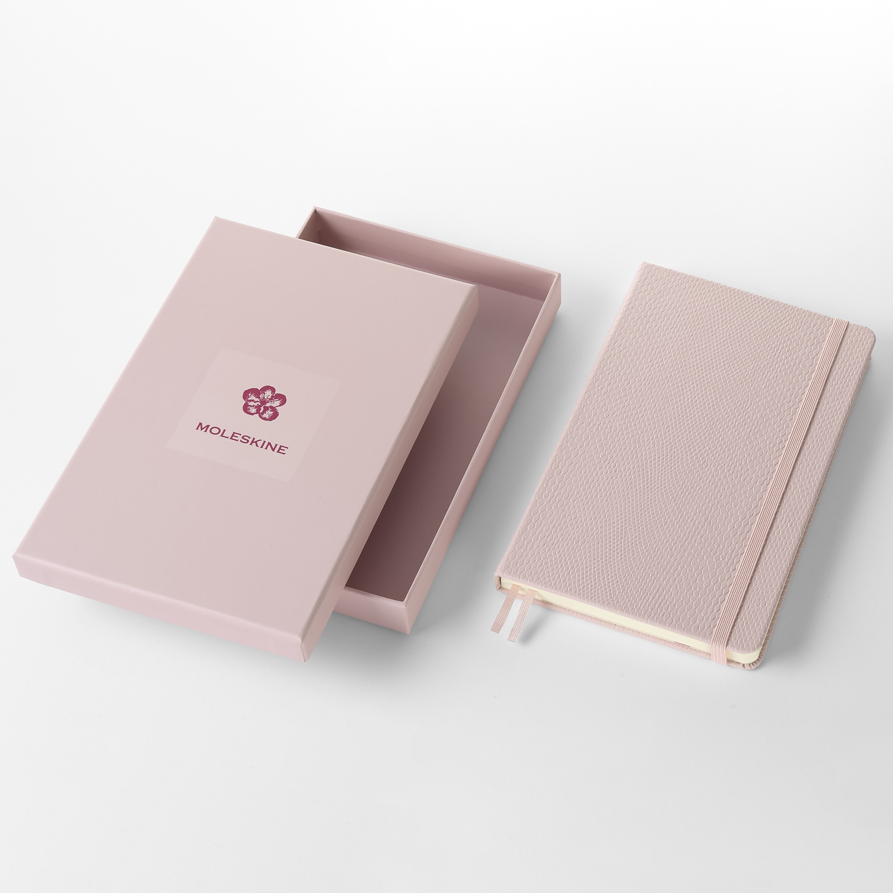 さくらノートブック ラージサイズ miu VEGEA&reg; ノートブック ギフトボックス付き